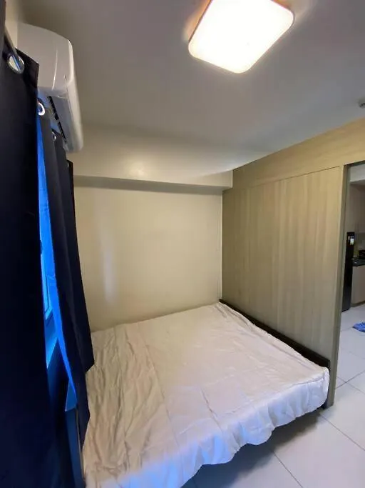 Breeze Residences 26Th Floor Манила Дом отдыха